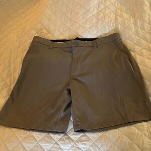 Amazon Essentials Men's Pebble Gray Flat Front Shorts